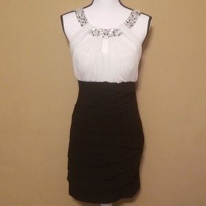 Jodi kristopher white & black dress size medium